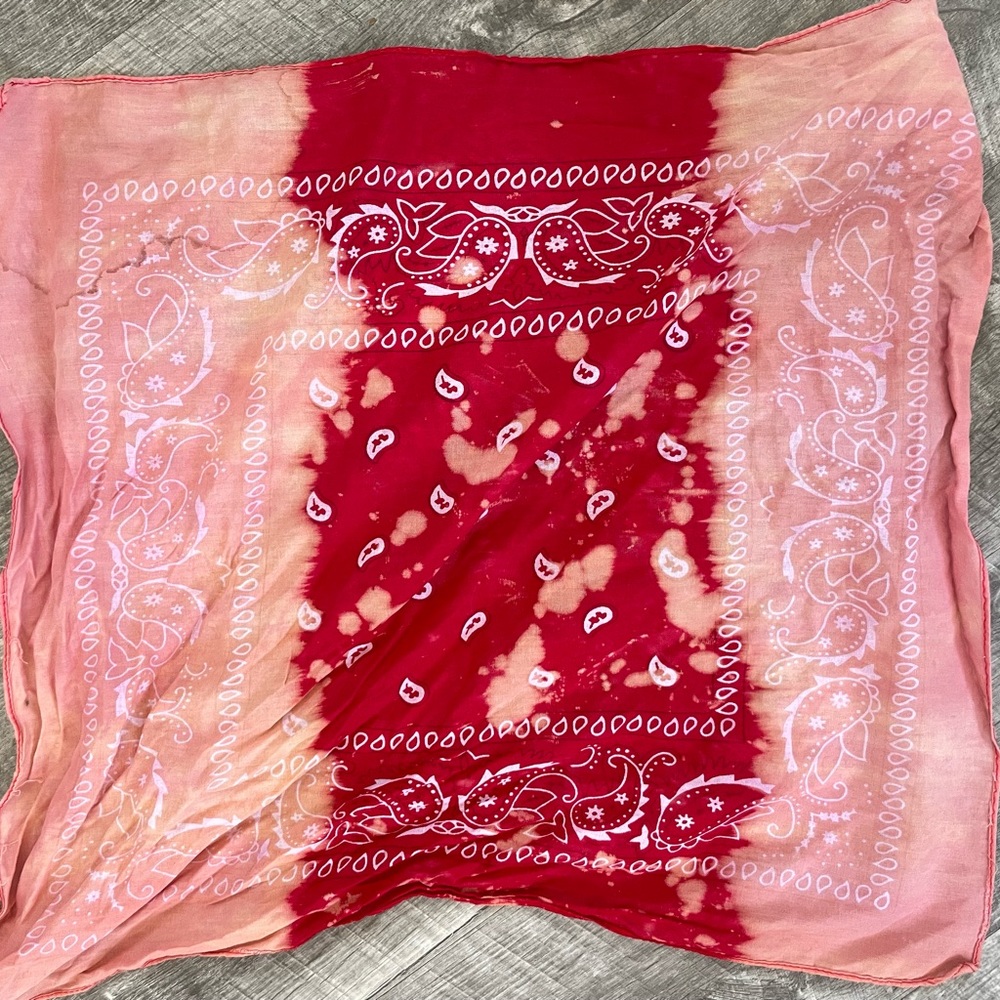 Cute bleached bandanna ♥️